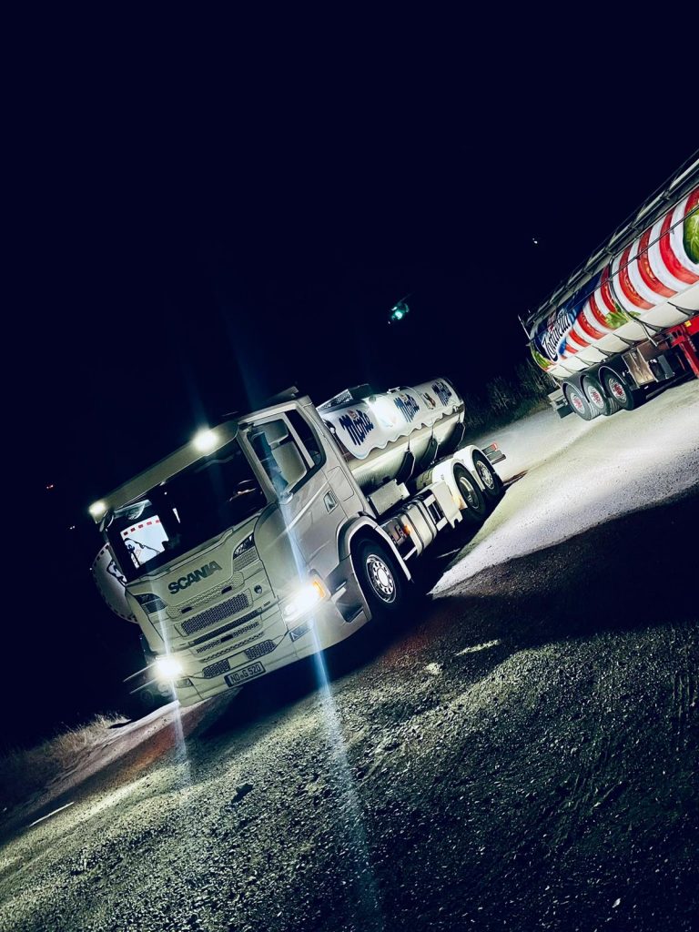 Scania Milchsammelfahrzeug der Firma Golder Transporte