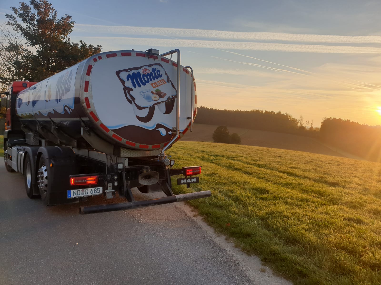 Milchsammelfahrzeug der Firma Golder Transporte